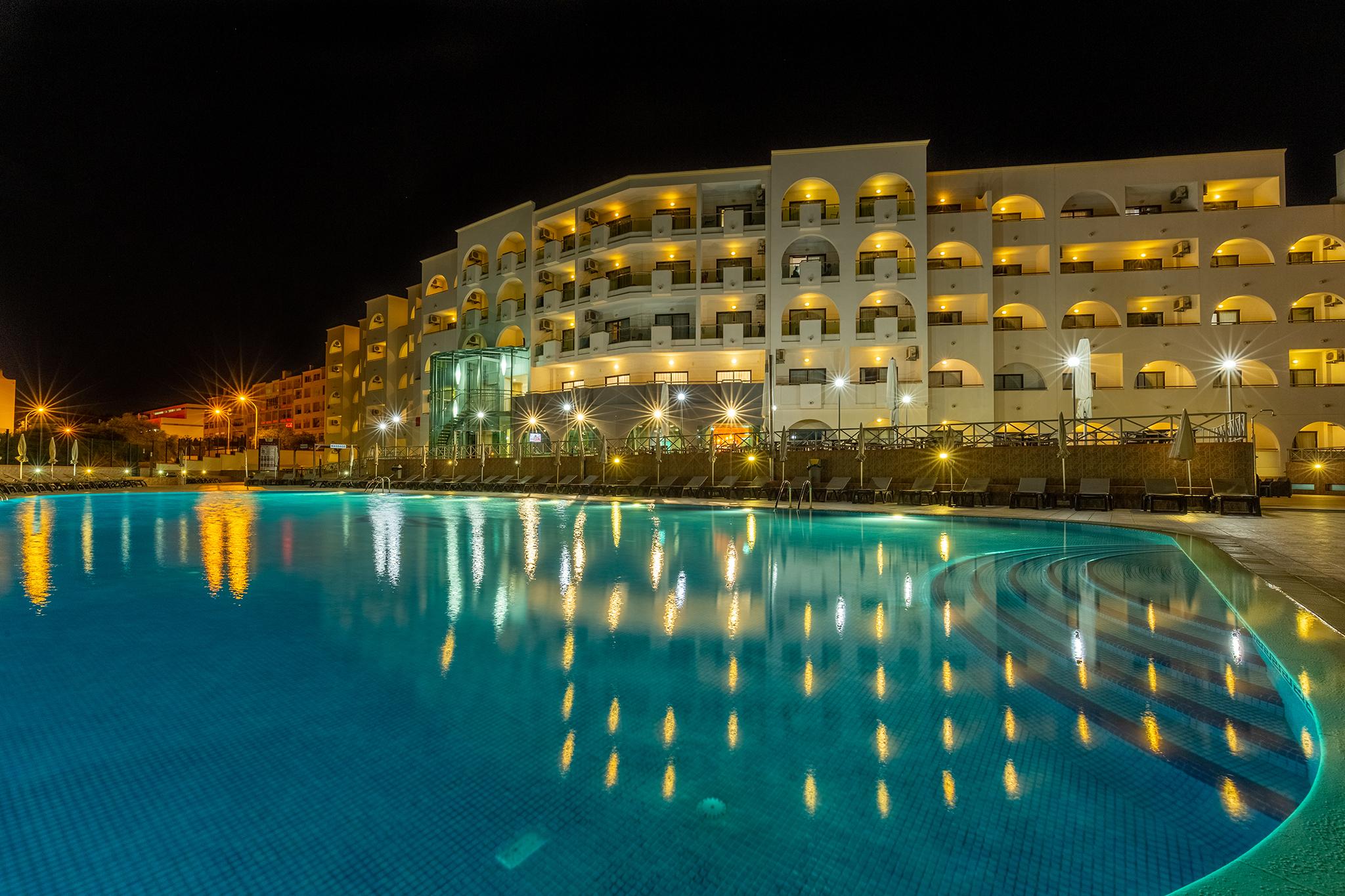 Luna Solaqua Aparthotel Albufeira Luaran gambar