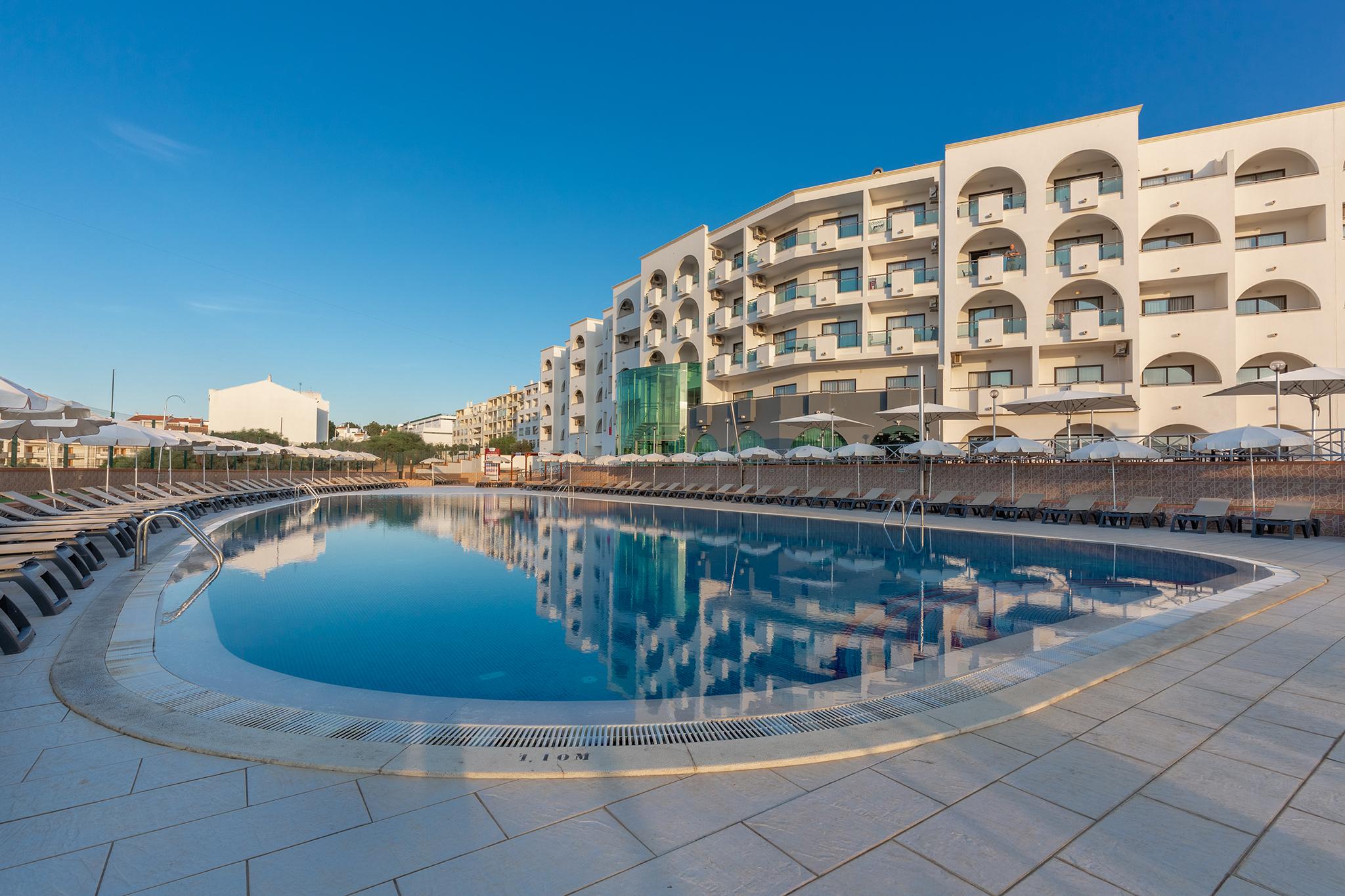 Luna Solaqua Aparthotel Albufeira Luaran gambar